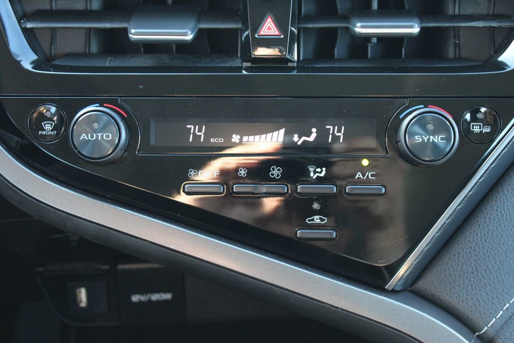 Used 2024 Toyota Camry SE image 19