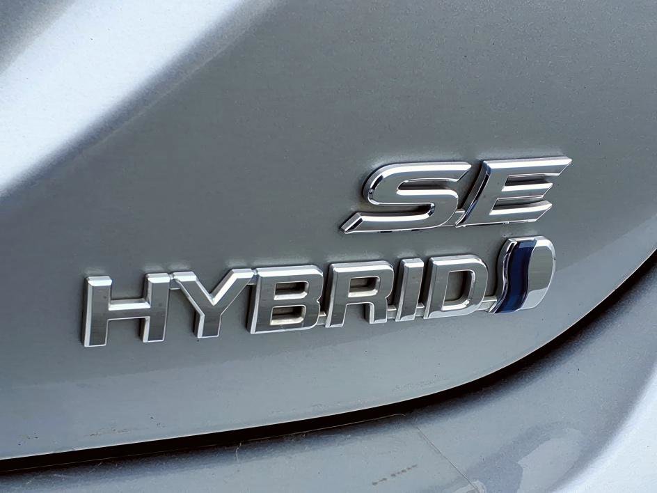 Certified 2022 Toyota Camry SE image 10