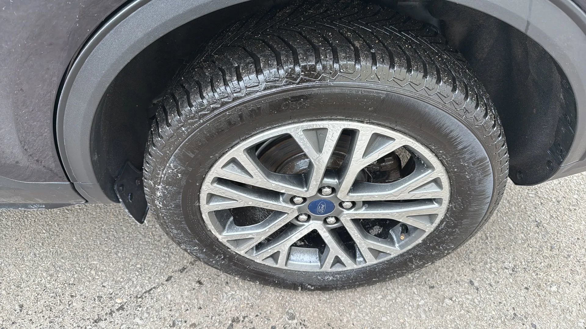 Used 2022 Ford Escape SEL image 9