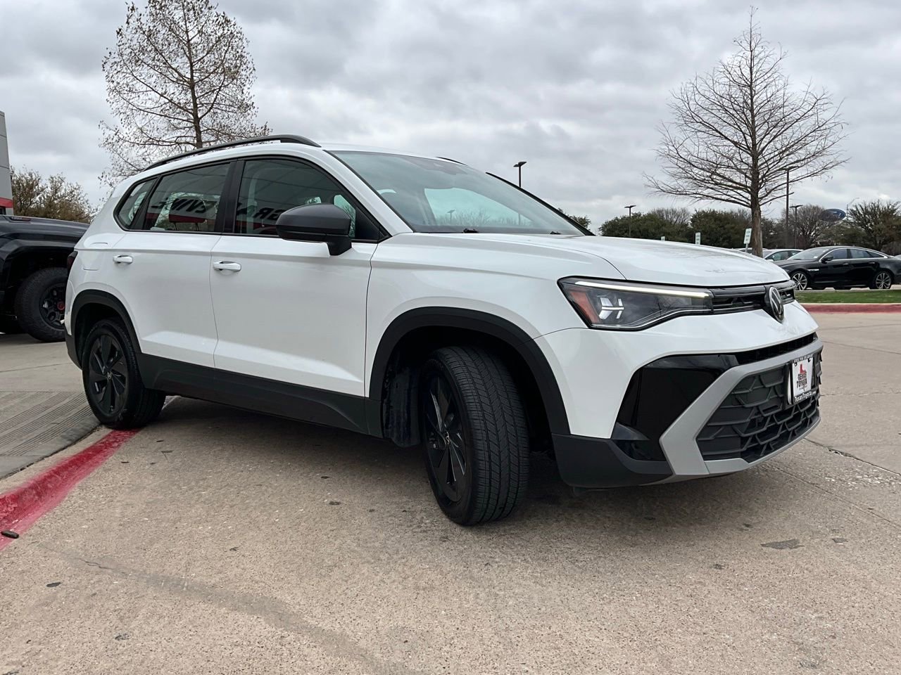 Used 2025 Volkswagen Taos S image 4