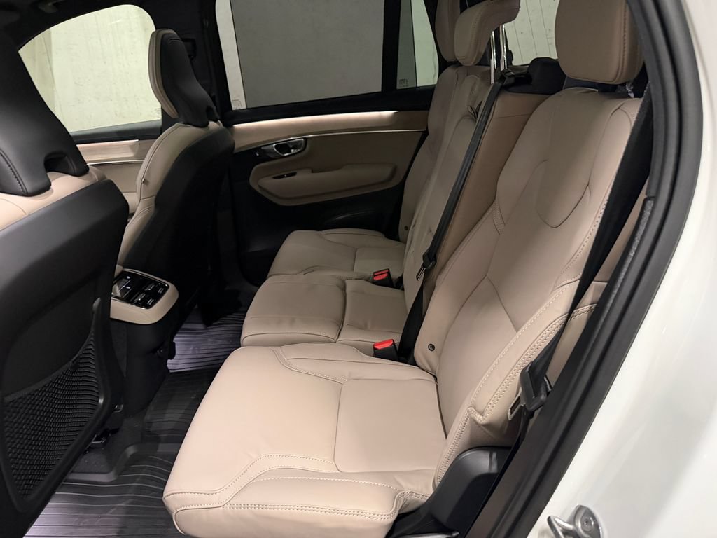 New 2026 Volvo XC90 B6 Ultra w/ Protection Package Premier AWD/4WD image 23