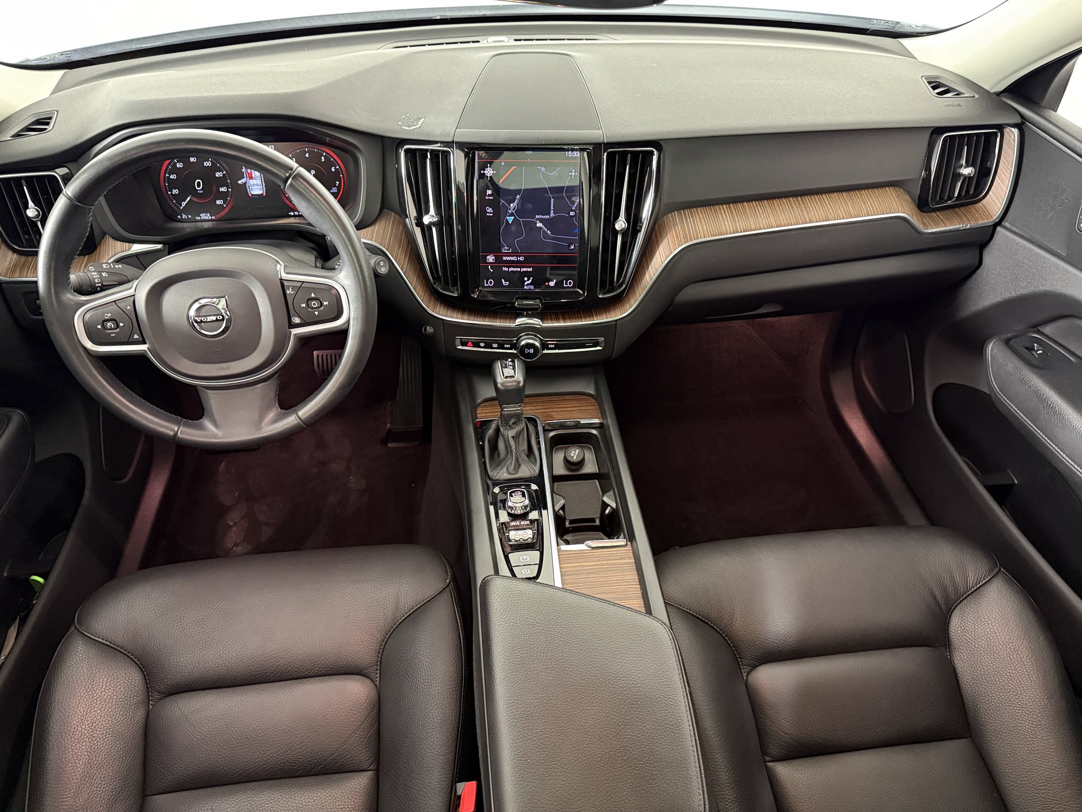 Used 2021 Volvo XC60 T5 Momentum w/ Premium Package AWD/4WD image 16
