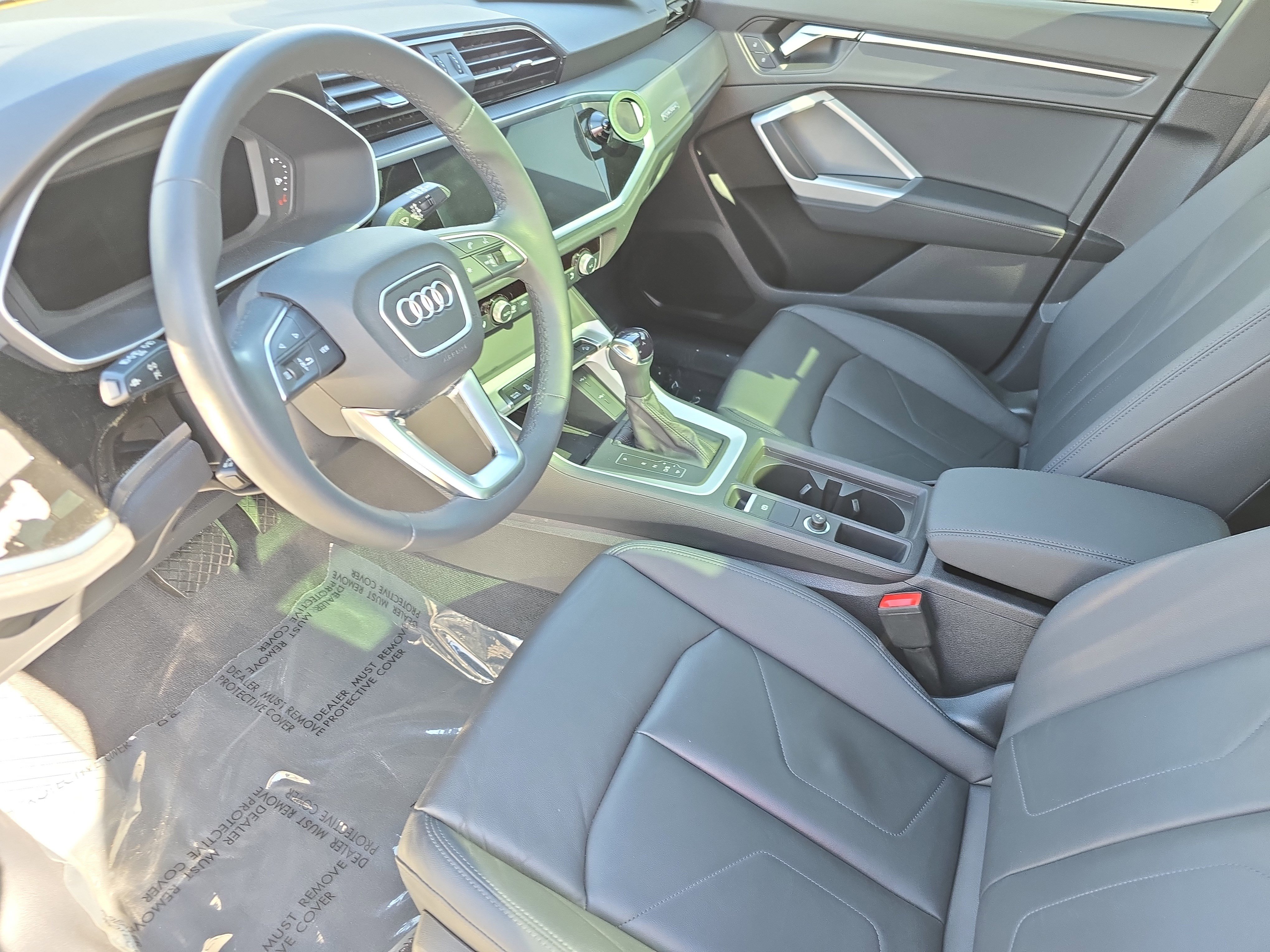 Certified 2023 Audi Q3 2.0T Premium image 16