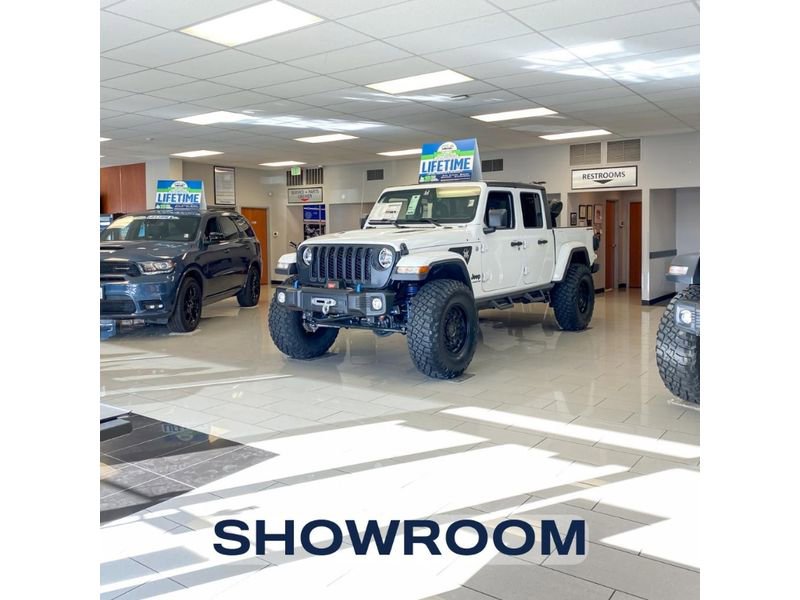 Used 2021 Jeep Gladiator Sport image 14