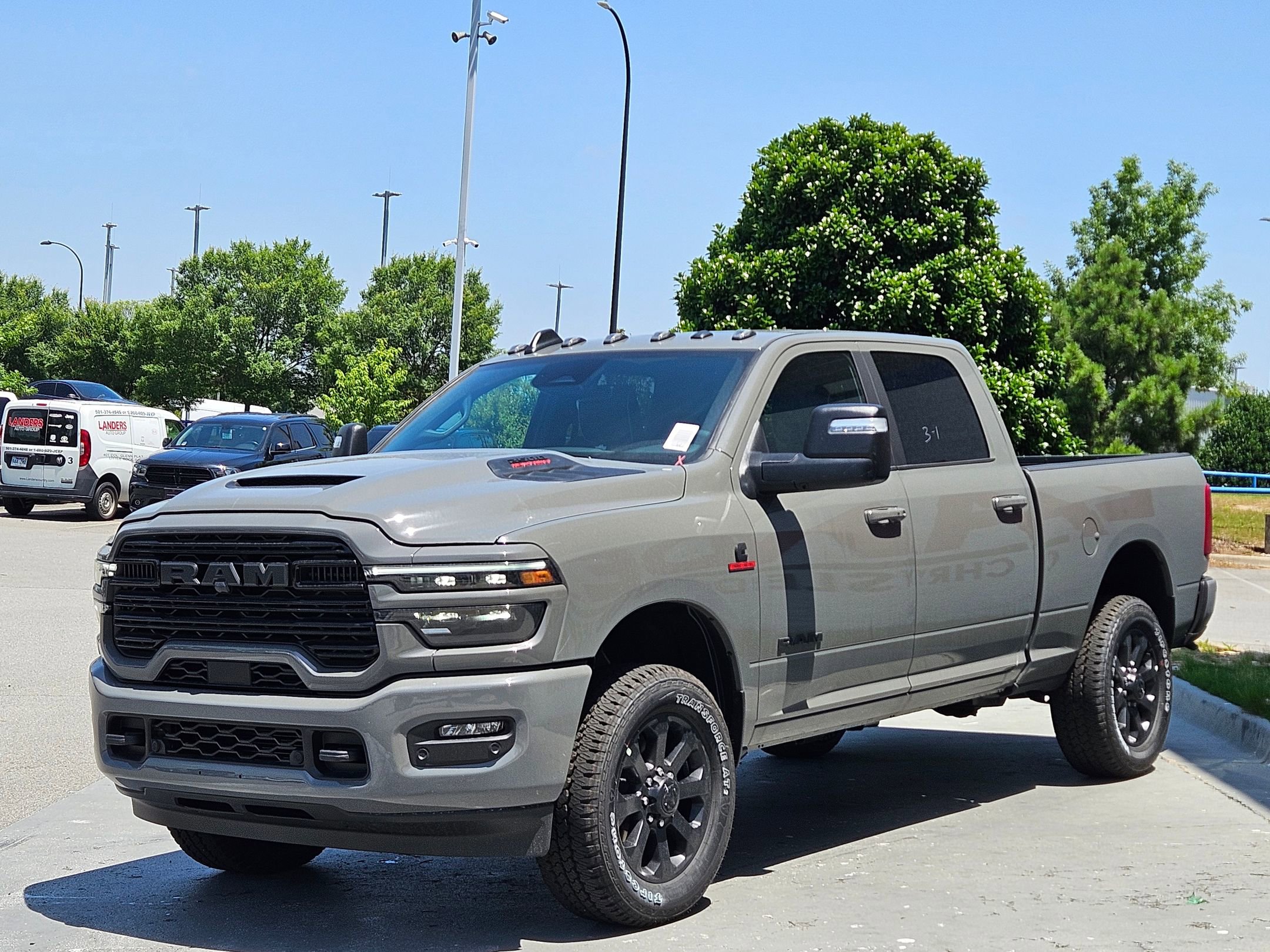 New 2026 RAM 2500 Laramie AWD/4WD image 3