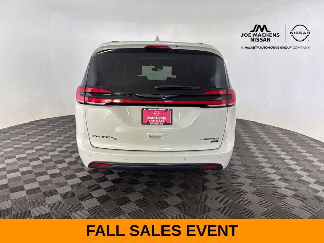 Used 2021 Chrysler Pacifica Limited w/ Uconnect Theater Family Group AWD/4WD image 12
