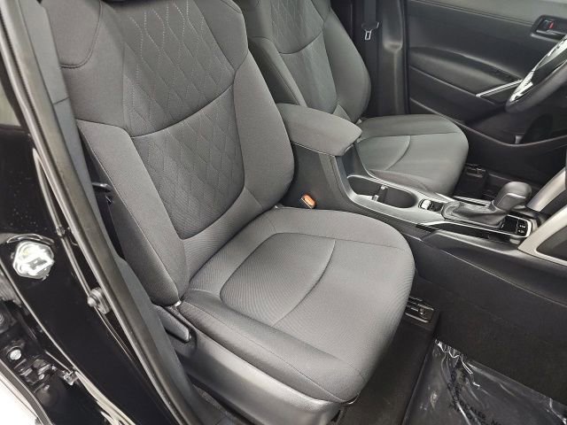 Certified 2023 Toyota Corolla Cross LE image 38