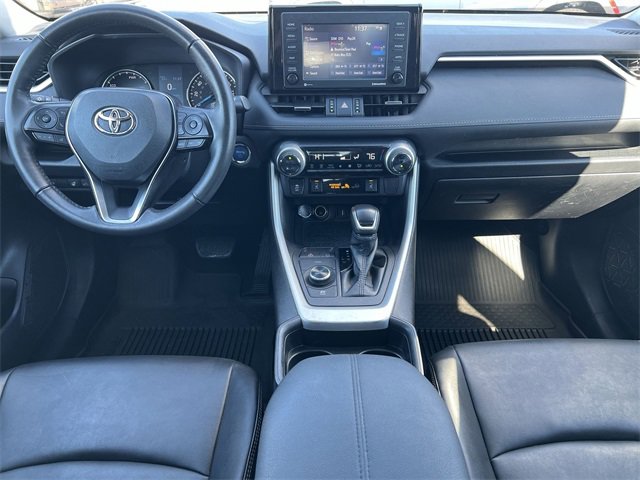 Used 2021 Toyota RAV4 XLE Premium image 10