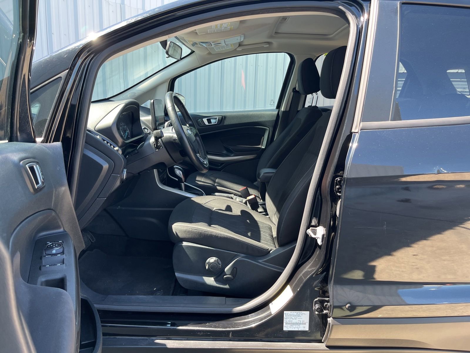 Used 2018 Ford EcoSport SE w/ SE Convenience Package FWD image 8