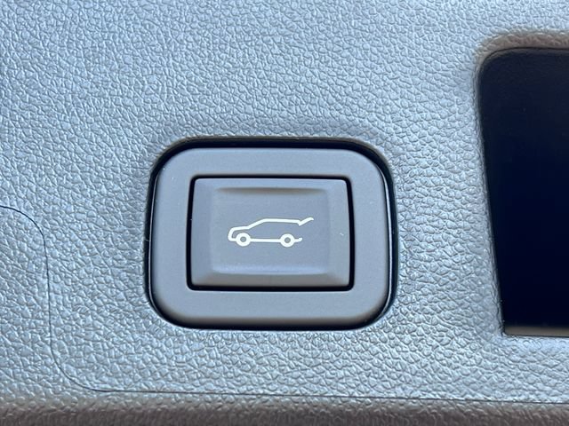 New 2026 Chevrolet Equinox RS w/ Convenience Package III AWD/4WD image 37