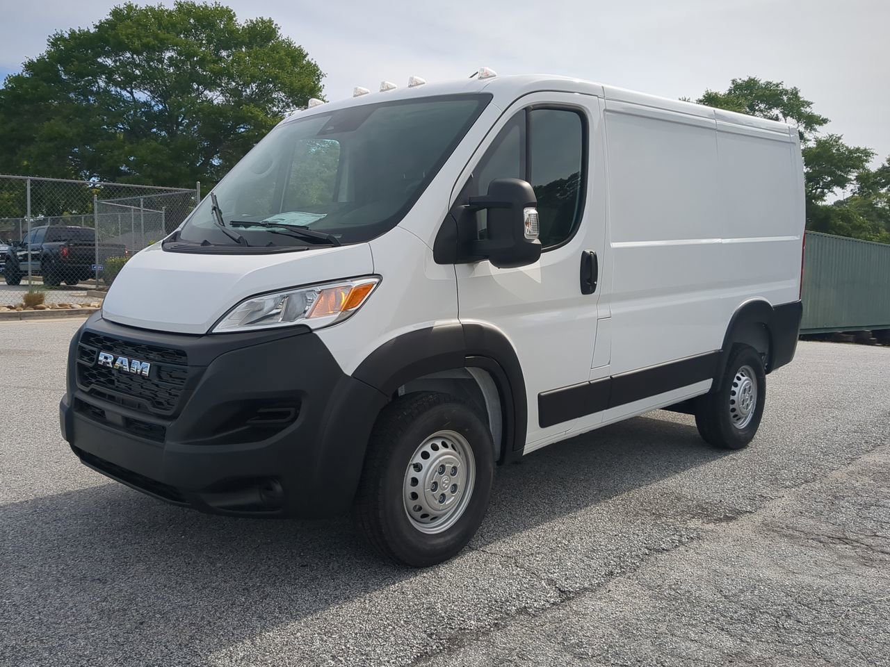 New 2026 RAM ProMaster 1500 w/ Storage Group FWD image 6