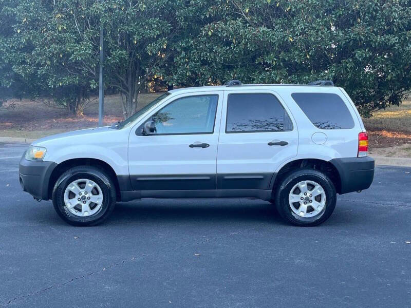 Used 2005 Ford Escape XLT image 3