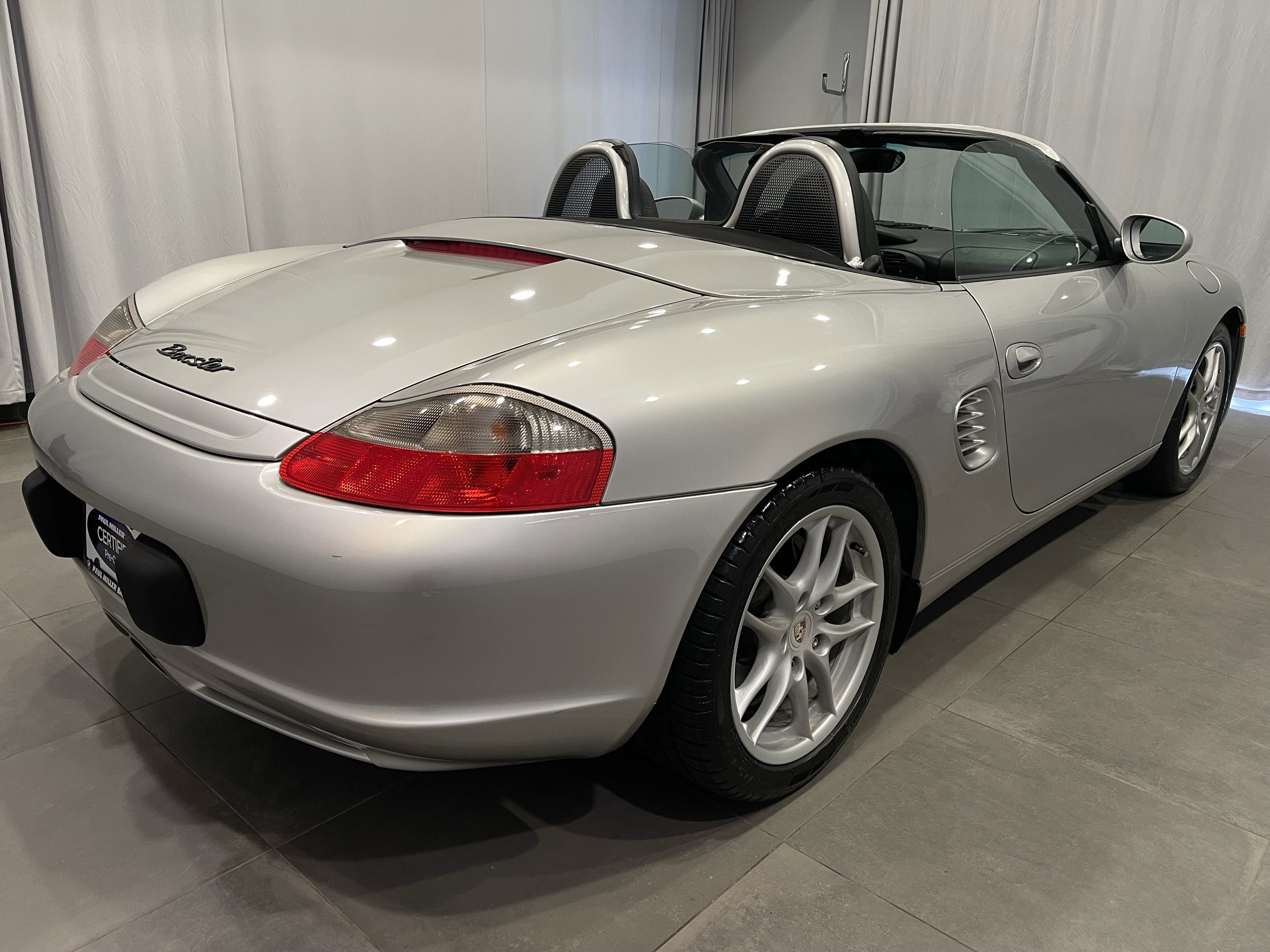 Used 2003 Porsche Boxster RWD image 30