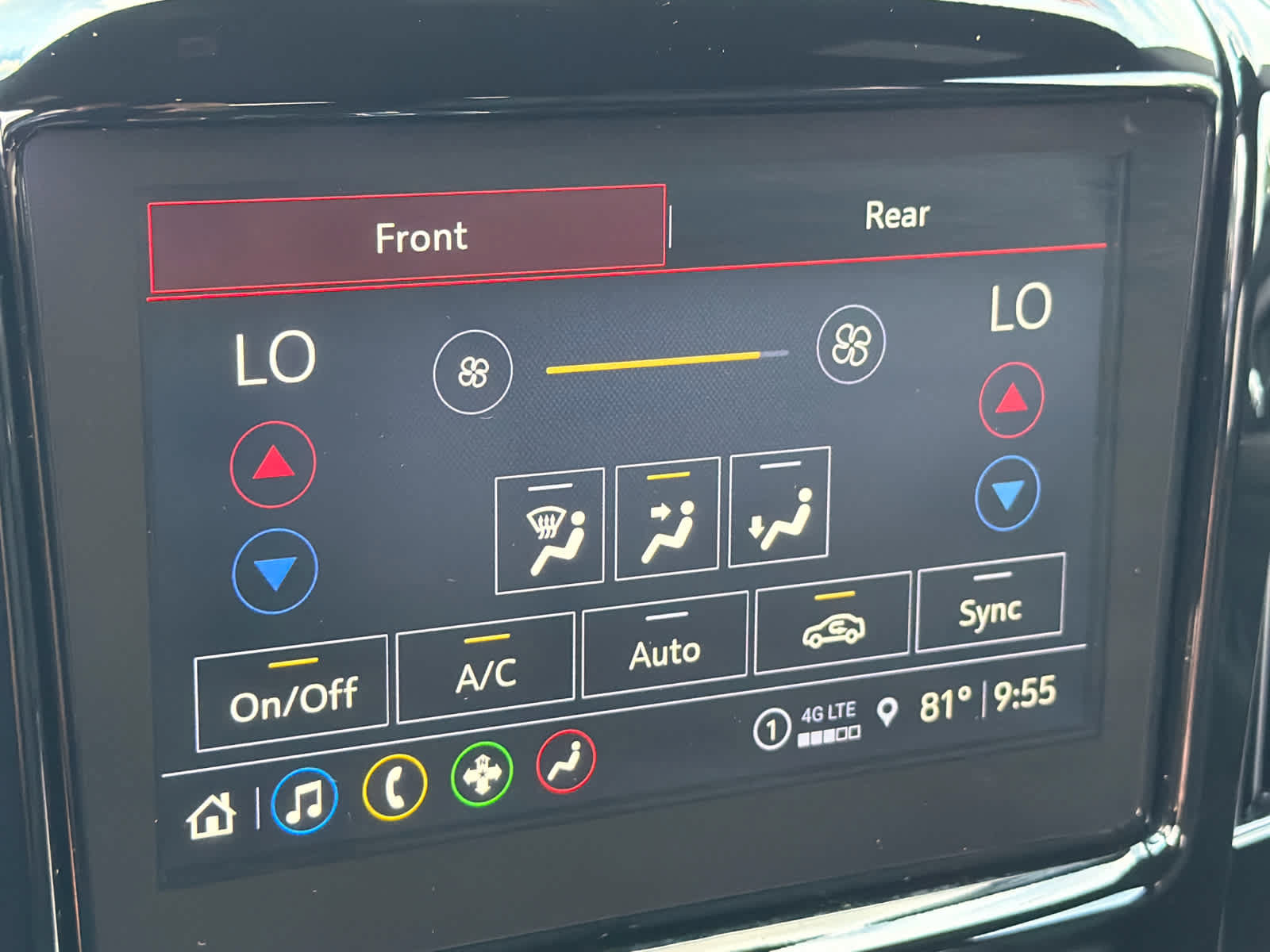 Certified 2024 Chevrolet Traverse LT w/ LPO, Floor Liner Package AWD/4WD image 14