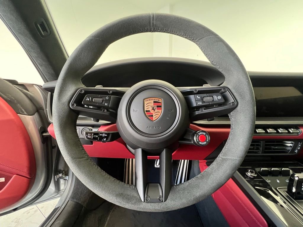 Certified 2026 Porsche 911 Carrera GTS RWD image 7