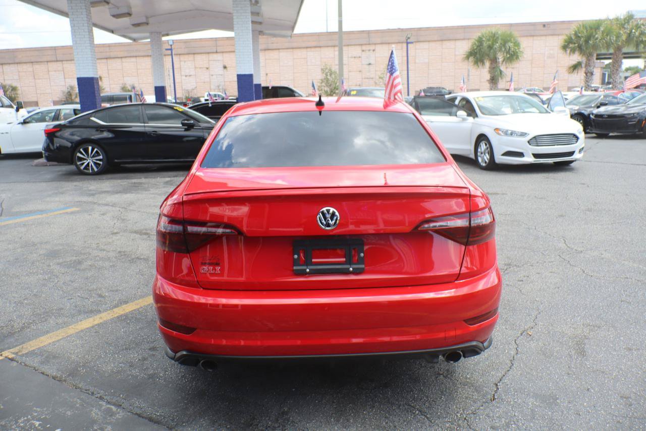 Used 2020 Volkswagen Jetta GLI FWD image 4