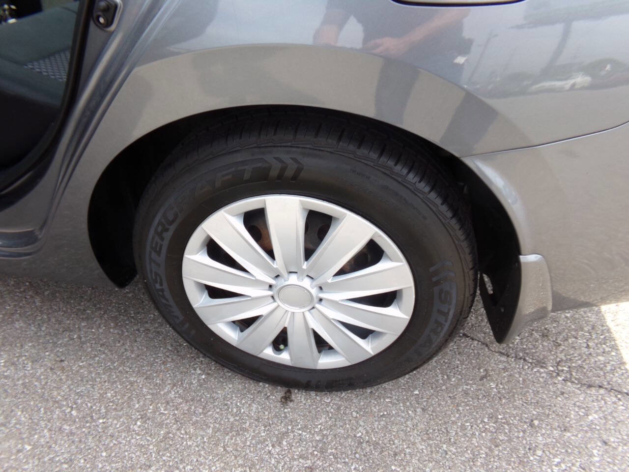 Used 2020 Nissan Versa S image 23