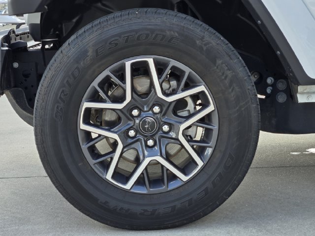 Used 2026 Jeep Wrangler Unlimited Sahara AWD/4WD image 14