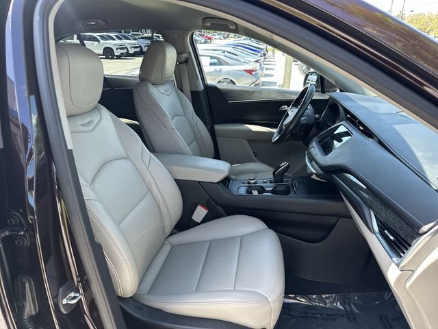 Used 2021 Cadillac XT4 Premium Luxury w/ Driver Awareness Package FWD image 29