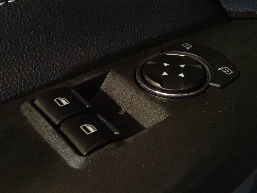 Used 2019 Ford Mustang EcoBoost image 27