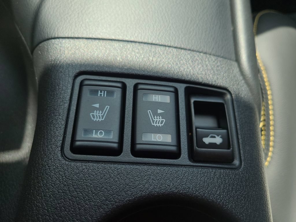 Certified 2023 Nissan Z w/ Floor Mat Package (L93) RWD image 18