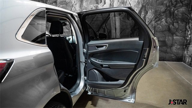 Used 2021 Ford Edge SEL image 15