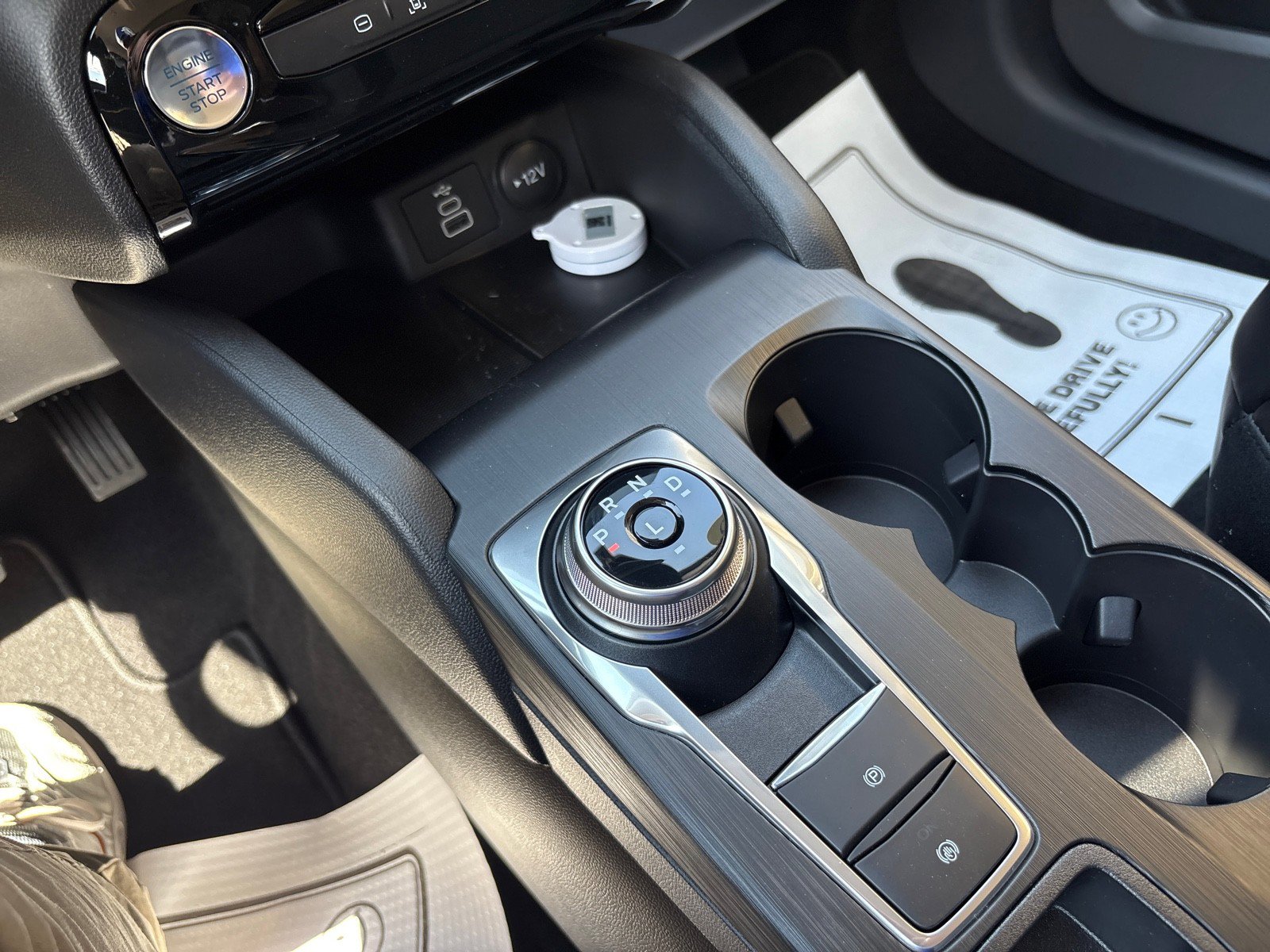 New 2025 Ford Escape SE image 16