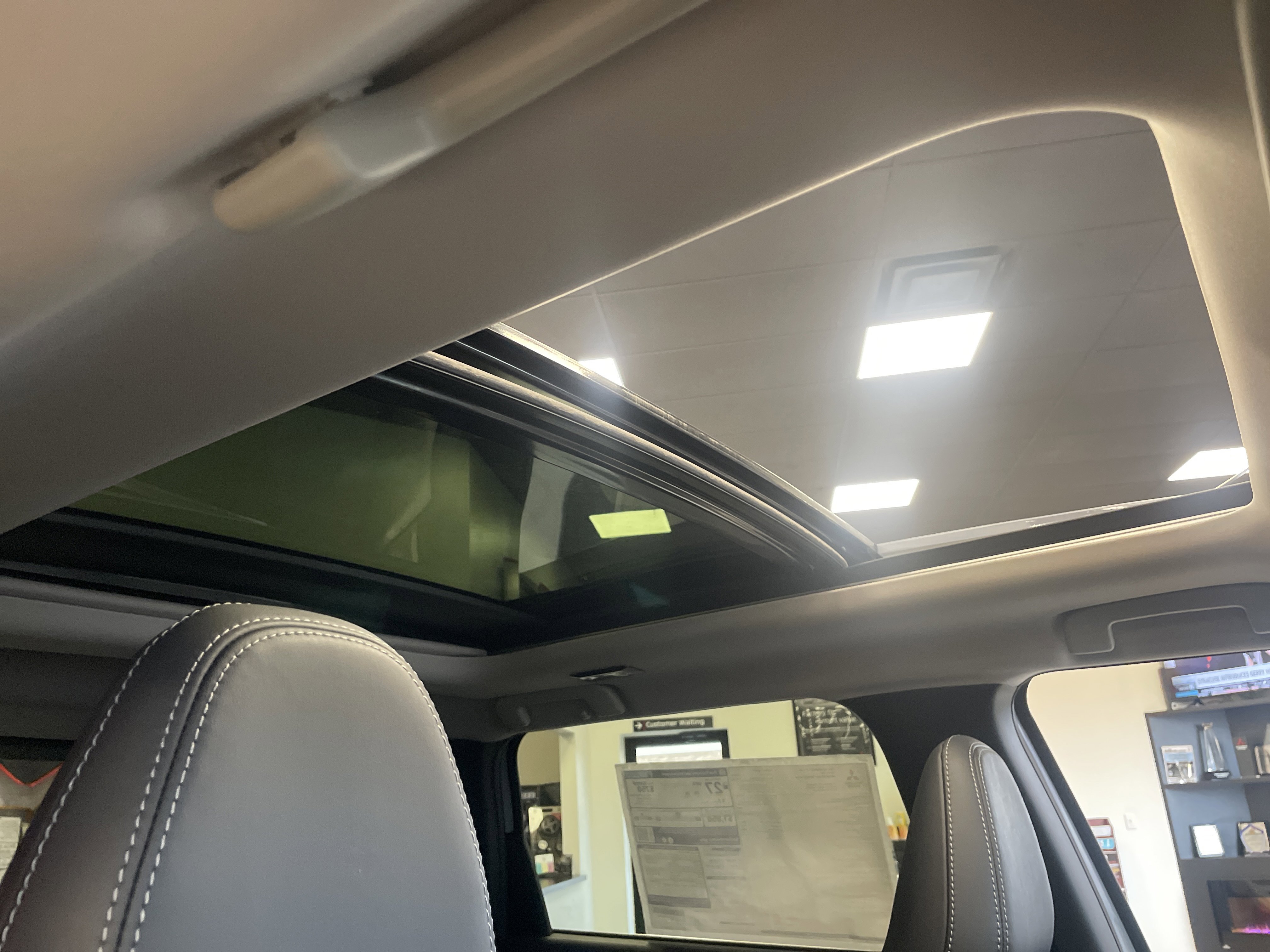 New 2026 Mitsubishi Outlander SE AWD/4WD image 15