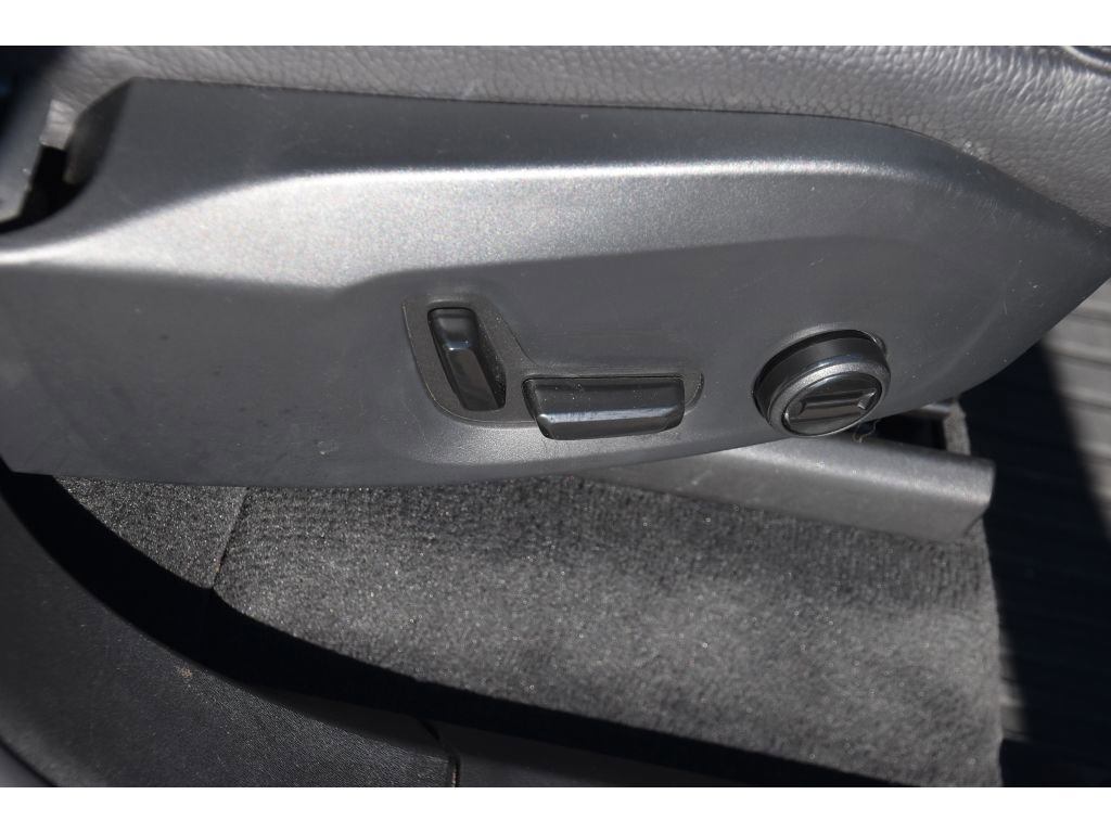 Used 2024 Volvo XC90 T8 Plus w/ Protection Package image 34