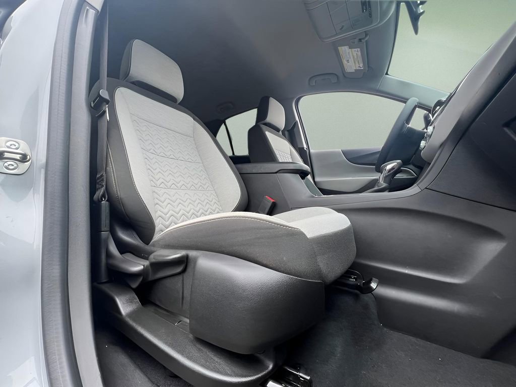 Used 2023 Chevrolet Equinox LT w/ Driver Convenience Package image 23