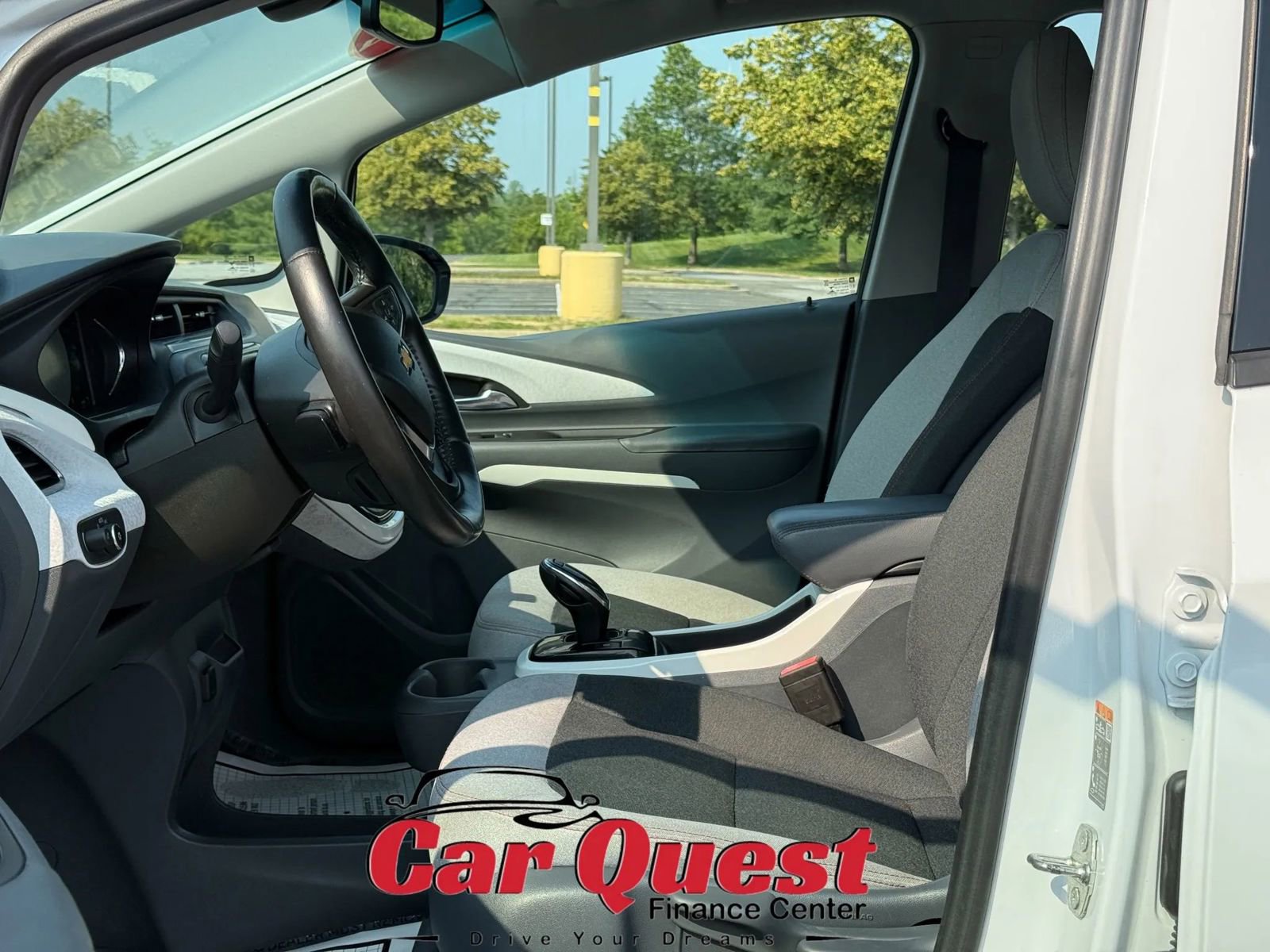 Used 2017 Chevrolet Bolt LT image 9