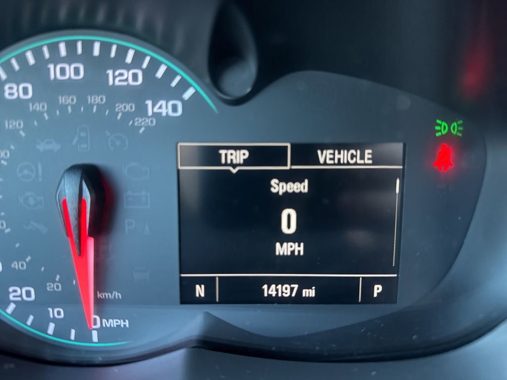 Used 2022 Chevrolet Trax LT w/ LT Convenience Package image 15