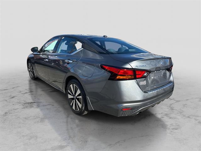 Used 2019 Nissan Altima 2.5 SV image 3
