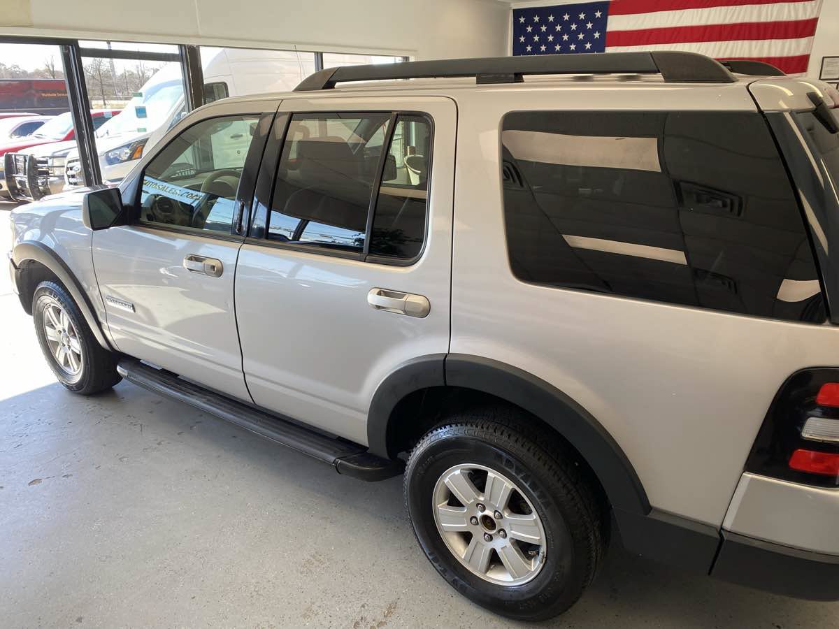 Used 2007 Ford Explorer XLT RWD image 13