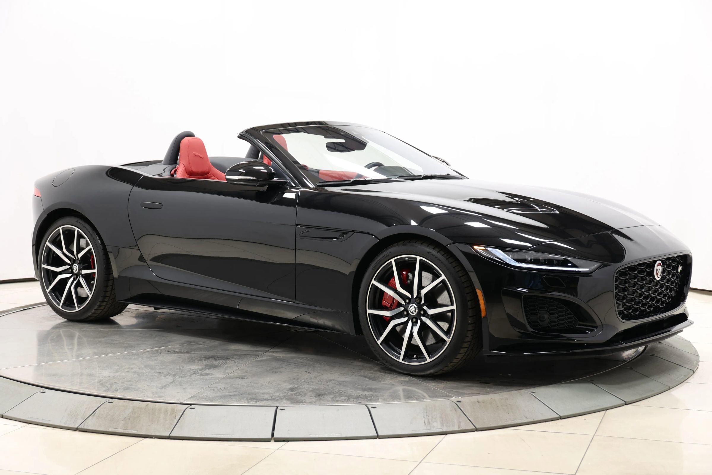 Used 2023 Jaguar F-TYPE R image 60