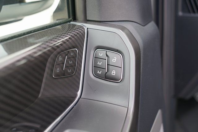 New 2025 Ford F150 Lariat w/ Equipment Group 501A Mid image 12