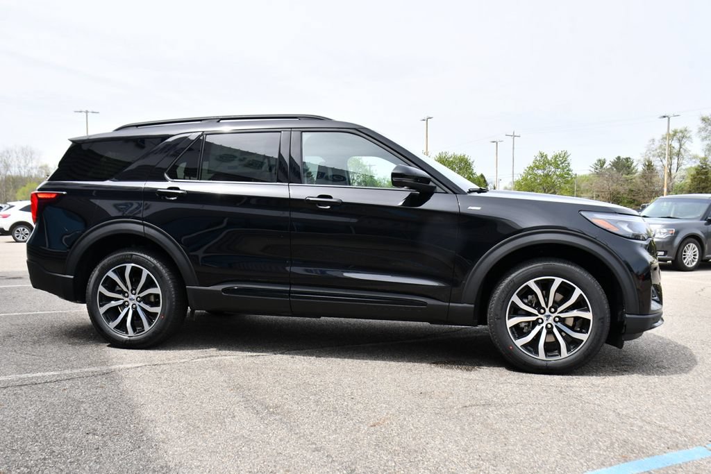New 2026 Ford Explorer ST-Line AWD/4WD image 8