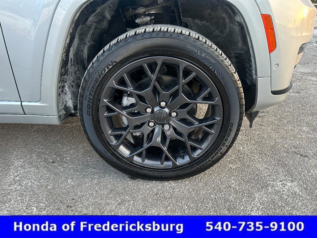 Used 2025 Jeep Grand Cherokee L Summit image 17