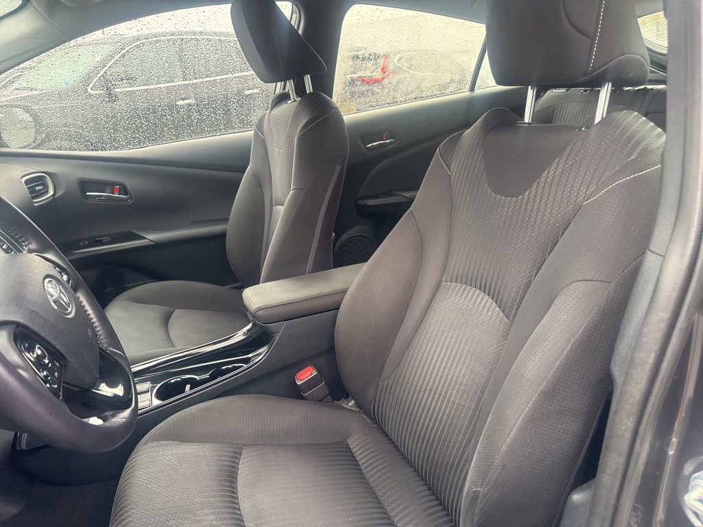 Used 2020 Toyota Prius Prime LE image 15