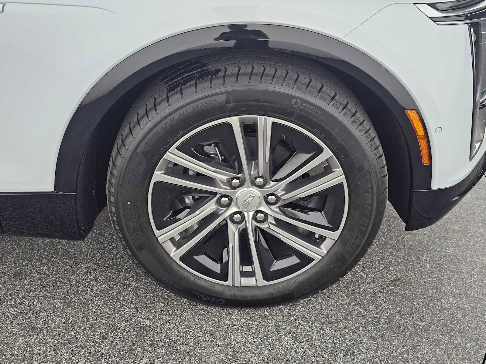 New 2026 Cadillac Lyriq Luxury w/ LPO, Floor Liner Package image 9