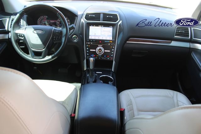 Used 2017 Ford Explorer Platinum AWD/4WD image 17