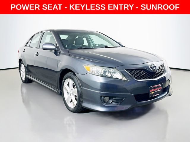 Used 2011 Toyota Camry SE image 2