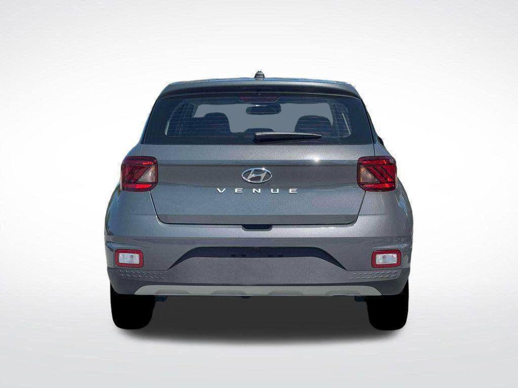 New 2026 Hyundai Venue SE FWD image 6