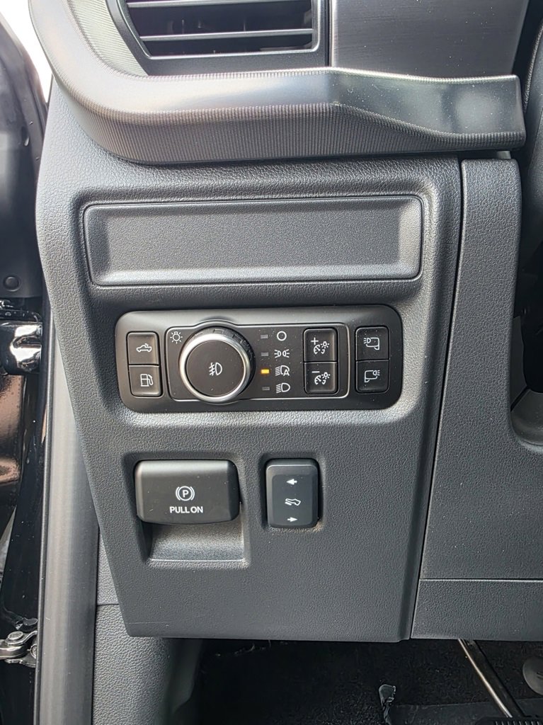 New 2025 Ford F150 Lariat w/ Equipment Group 501A Mid image 14