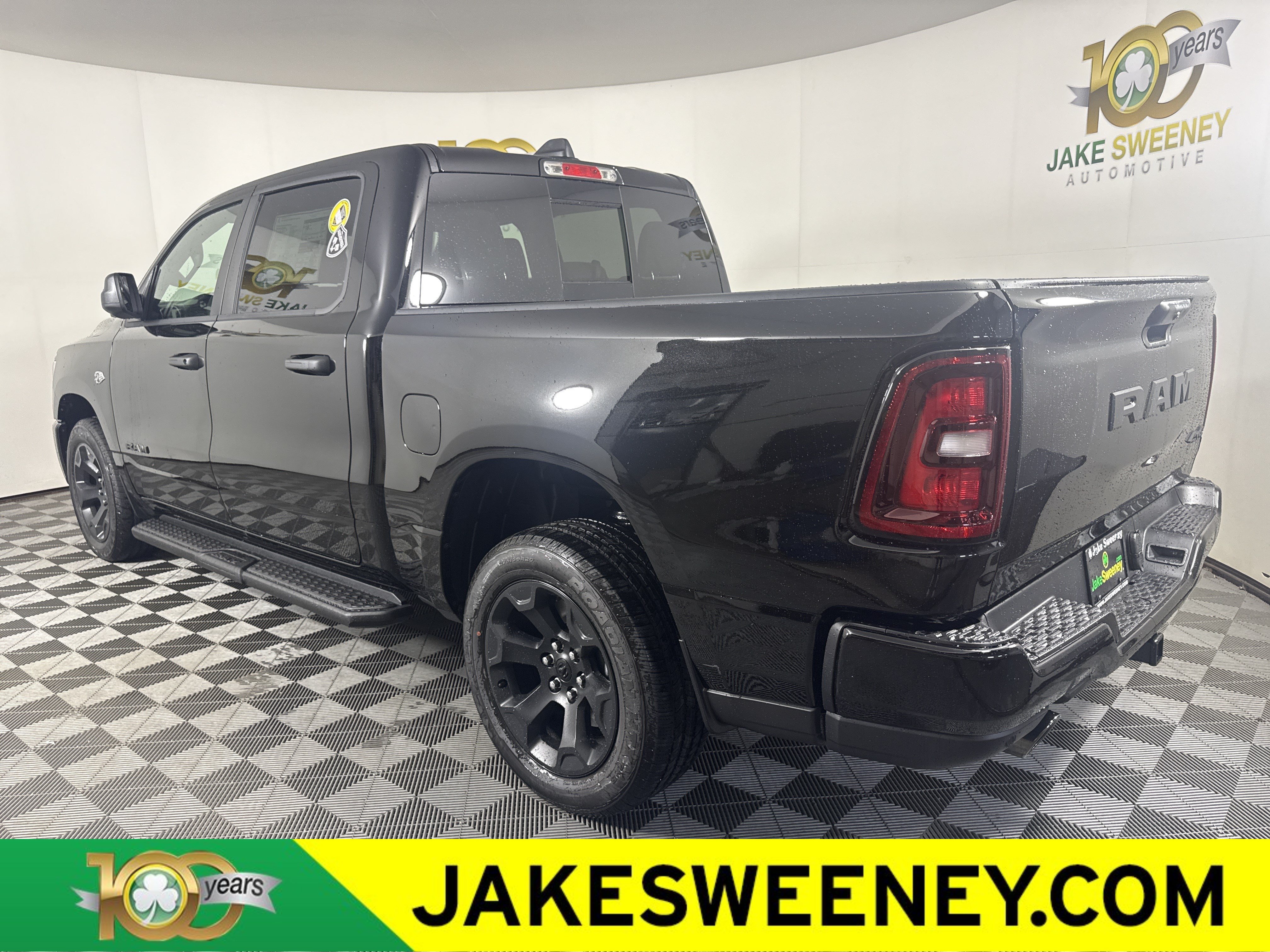 New 2026 RAM 1500 Express AWD/4WD image 6