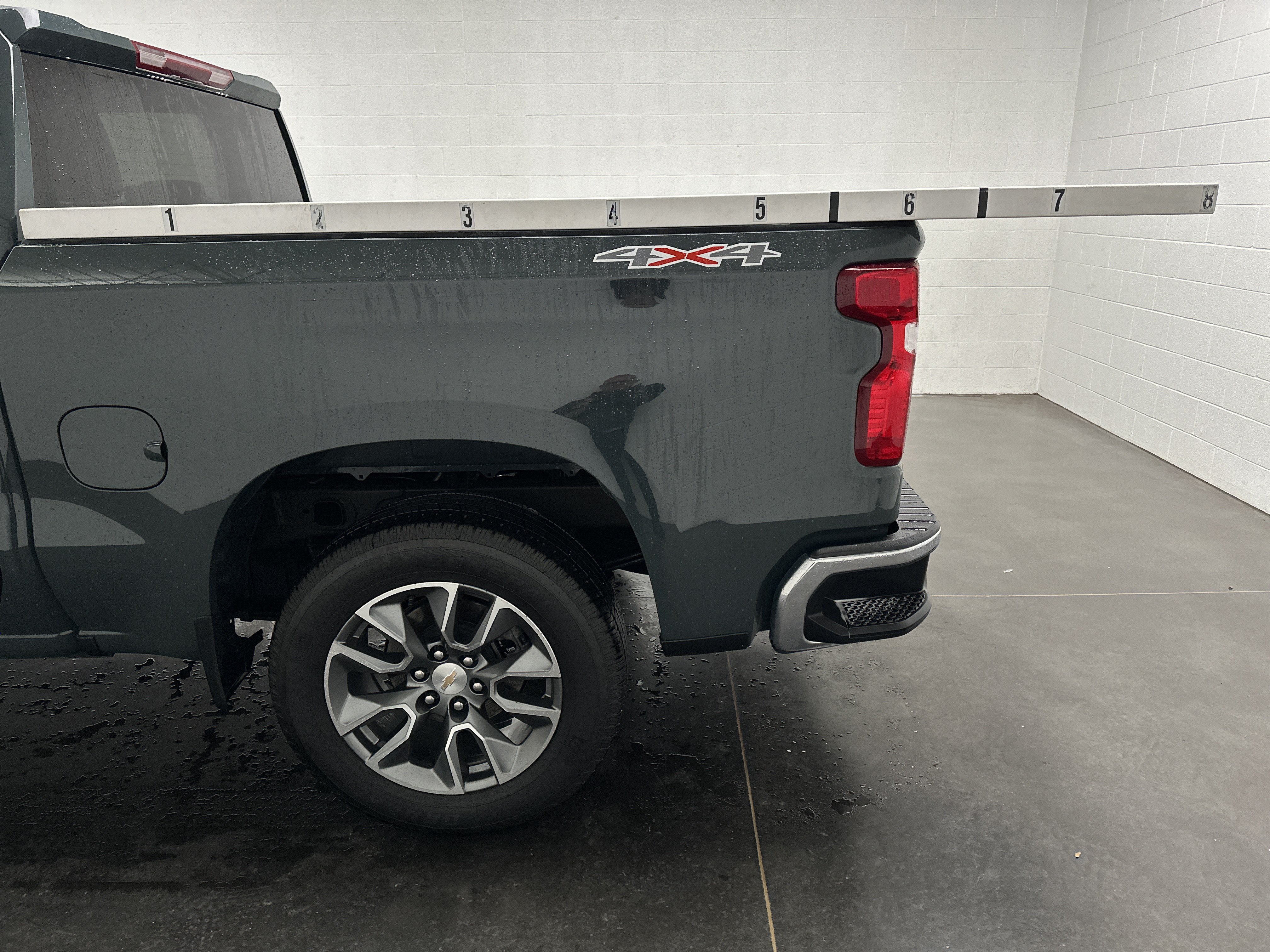 Used 2026 Chevrolet Silverado 1500 LT AWD/4WD image 6