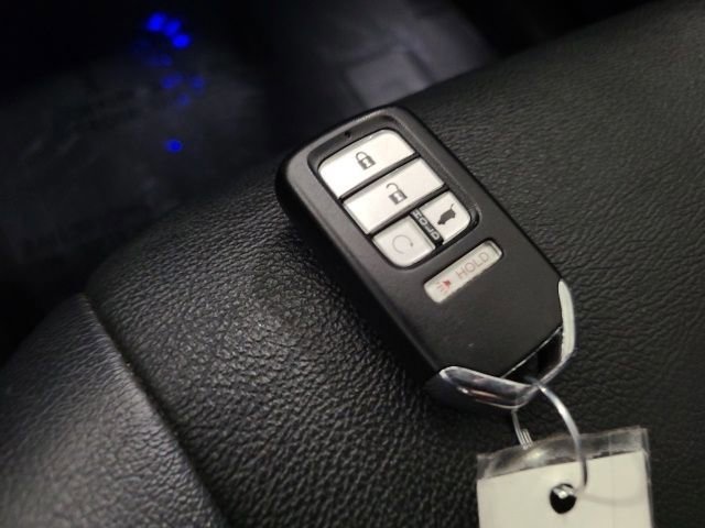 Used 2018 Honda Pilot Touring image 40