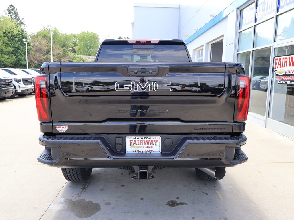 New 2026 GMC Sierra 2500 Denali w/ Denali Reserve Package AWD/4WD image 9