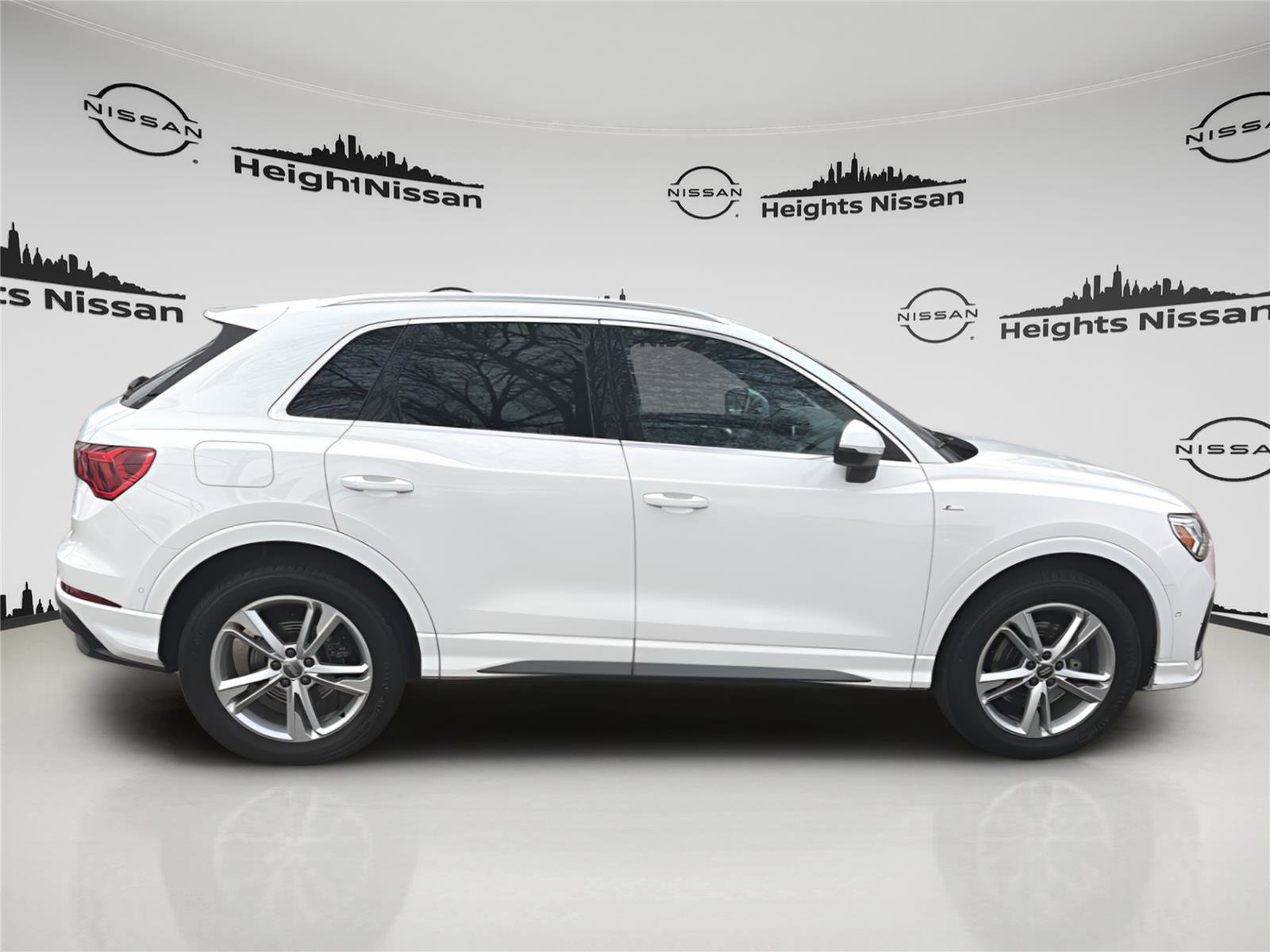 Used 2020 Audi Q3 2.0T Prestige w/ Prestige Package image 7