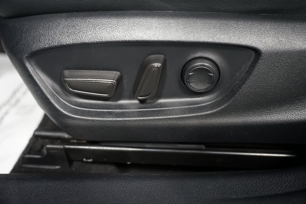 Certified 2023 Toyota Camry SE FWD image 14